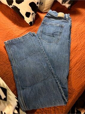 Classic Women’s Boyfriend Blue Denim Jeans